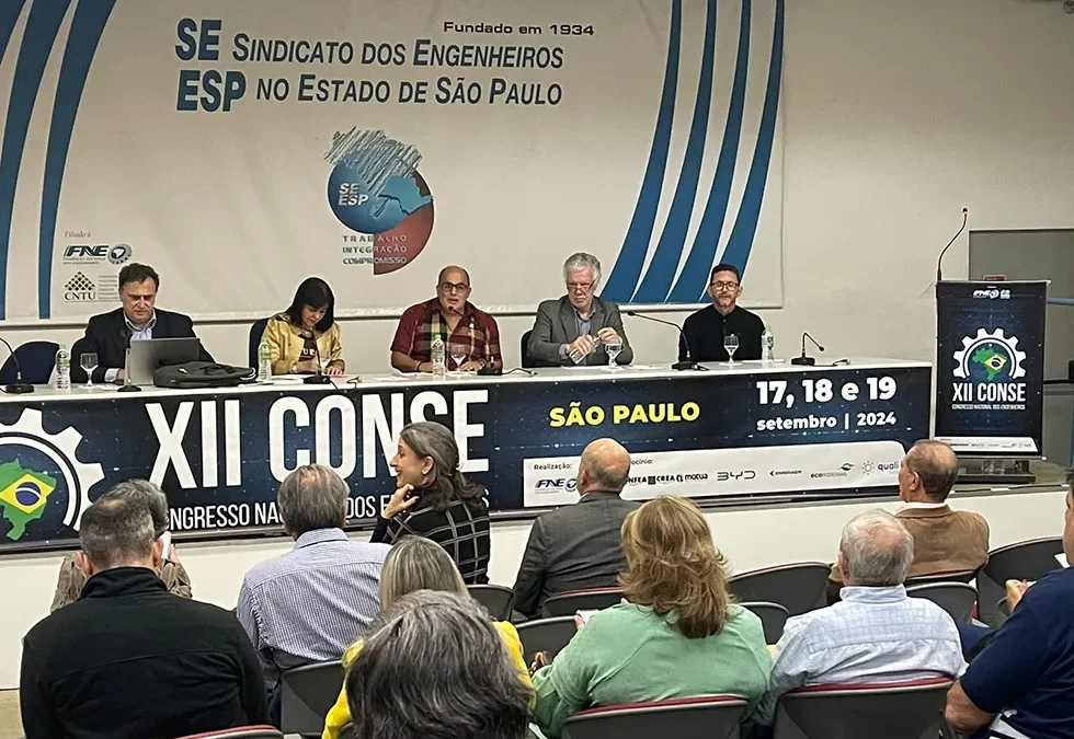 Conselheiro do Corecon-SP fala sobre Inteligência Artificial e impactos sobre o mercado de trabalho em Congresso para engenheiros