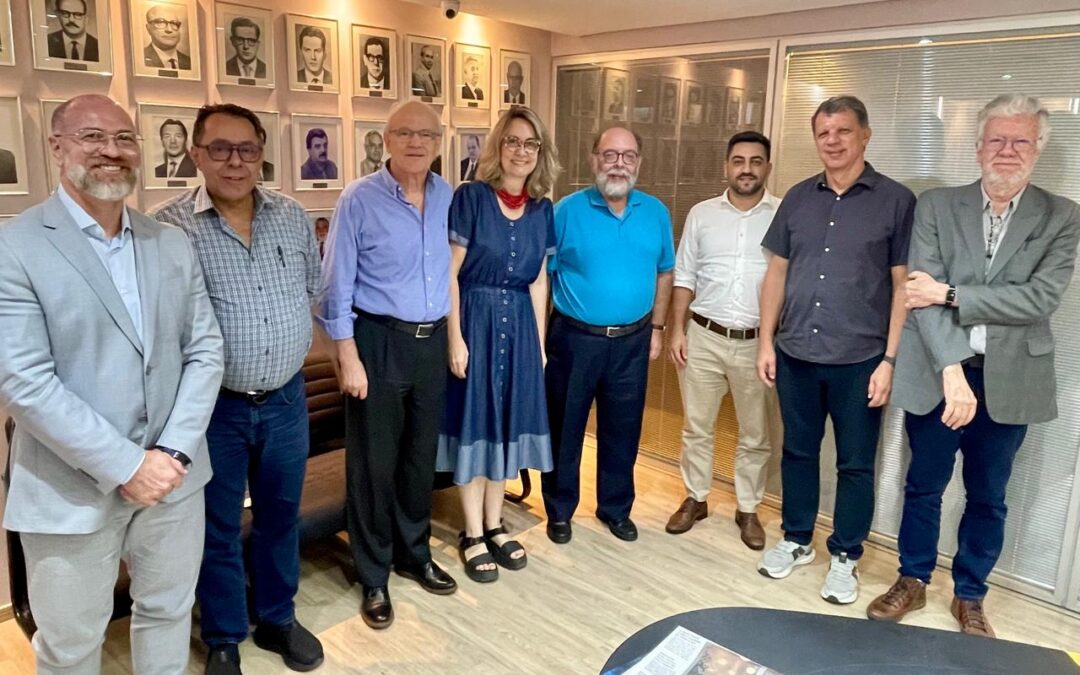 Conselheiros debatem desenvolvimento econômico e social do Brasil em Sessão Plenária