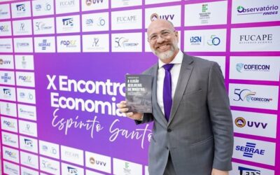 Vice-presidente do Corecon-SP fala sobre neoindustrialização e lança livro em encontro de economia no Espírito Santo