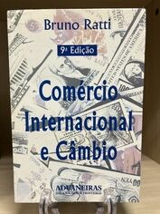 O livro Comércio Internacional e Câmbio analisa a relação entre as trocas comerciais entre países e o sistema cambial, mostrando como exportações, importações e fluxos financeiros dependem do funcionamento das moedas, das taxas de câmbio e das políticas econômicas nacionais e internacionais.