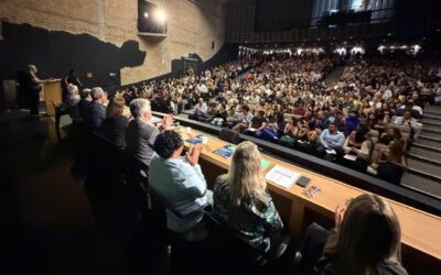 Vice-presidente do Corecon-SP destaca desafios da profissão durante formatura na PUC-SP