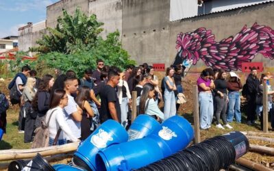Visita à horta de Dona Sebastiana reúne alunos da Universidade São Judas em projeto de economia solidária em parceria com o Corecon-SP